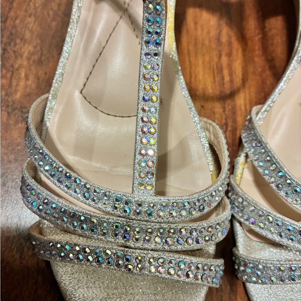 Glamorous Silver Rhinestone Sandals - Picture 3 of 6